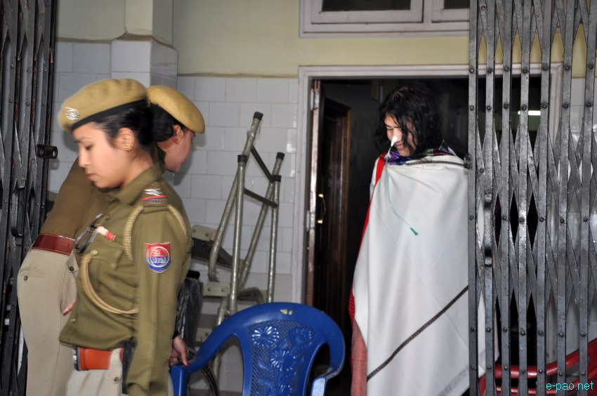Irom Sharmila, who has been on an indefinite fast demanding repeal of AFSPA, flown to Delhi :: March 03 2013