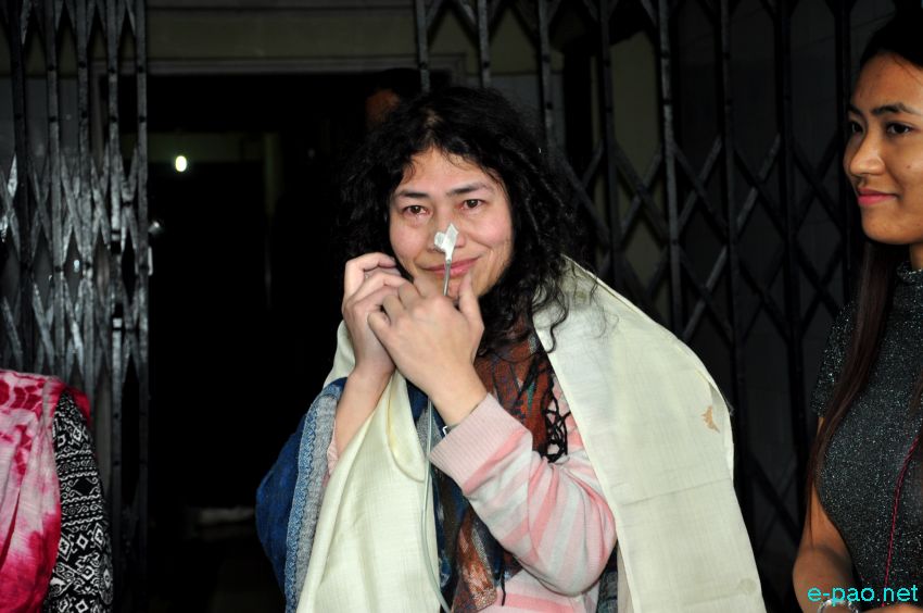 Irom Sharmila's Birthday at JNIMS Hospital - Gifts from JNU Students :: March 14 2016