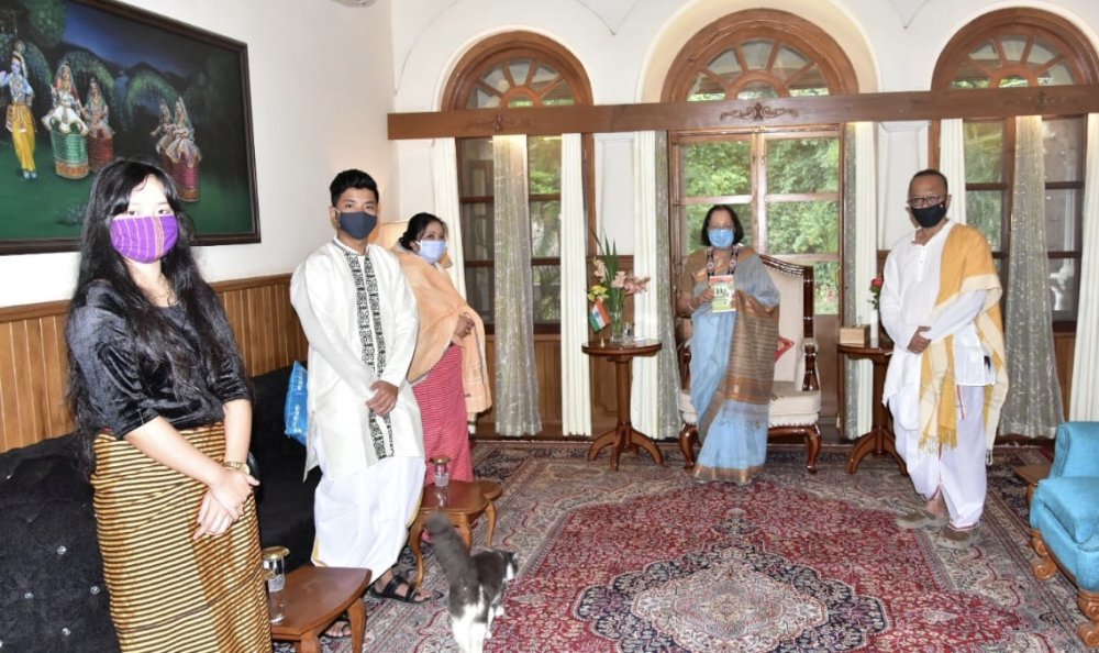   Governor Dr. Najma Heptulla and Maharani Haobam Anamika launch MK Binodini Devi's 'The Princess and the Political Agent' 