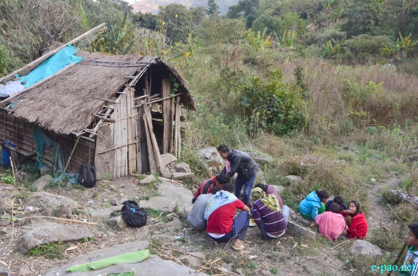 Devotees of  Kounu Lairembi  at Senjam Chirang, Konsa Khul village, Senapati District :: 20th Feb 2015