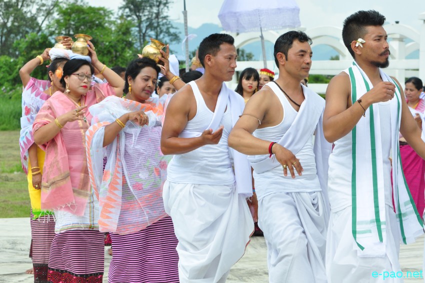 Khwairamband Keithel Lairembi Ima : Heikat-Leikat Thouram at Khwairamband Keithel / Kangla :: 25th September 2017