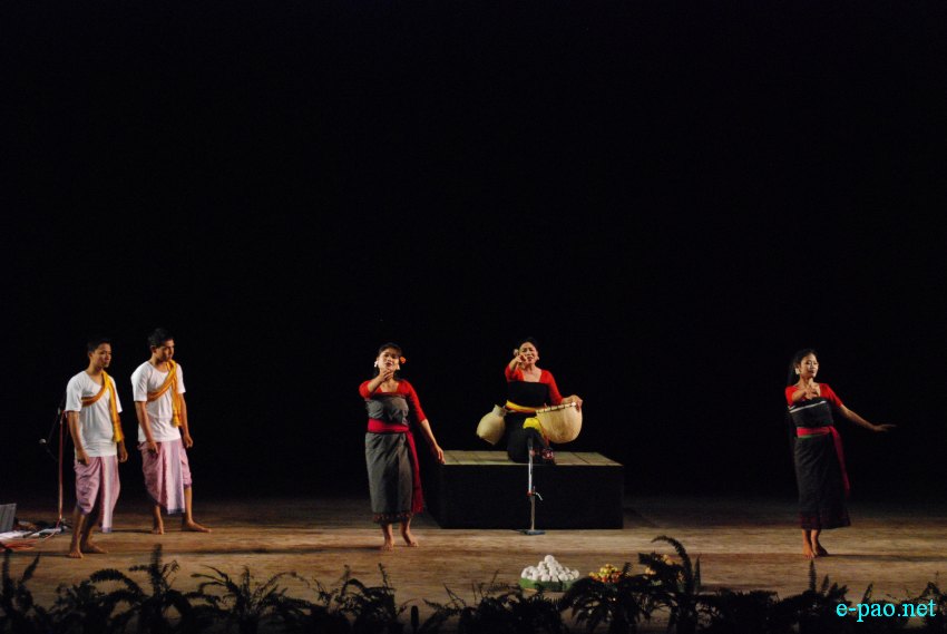 'Khulung Eshei'  Bedabati & her party performed at 3rd Khundongbam Brojendro Theatre Festival 2014 :: January 20 2014