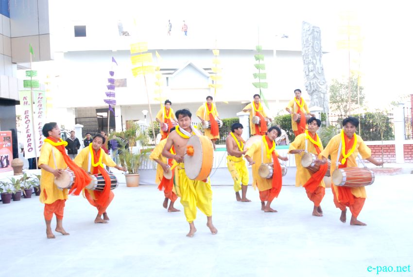 Dhol Dhulok Cholom performed at 3rd Khundongbam Brojendro Theatre Festival 2014 :: January 28 2014