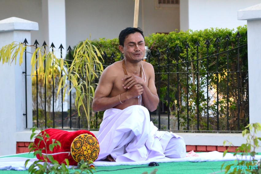 Wari Phaibok : Shyamkanhai and his party performed at 3rd Khundongbam Brojendro Theatre Festival 2014 :: January 24 2014