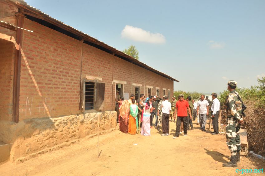 Voting at the By-election to Hiyanglam Assembly Constituency :: October 17 2014