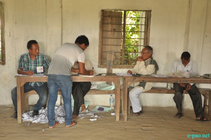 Voting at the By-election to Hiyanglam Assembly Constituency :: October 17 2014