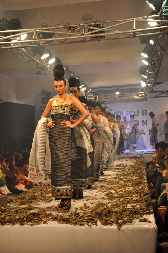 Manipur Fashion Extravaganza 2013 : By Stylist Robert Naorem :: January 06 2013