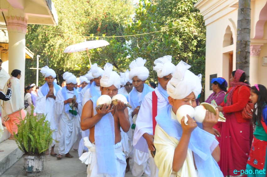 Devotees worshipped Lord Gopala Dev on Hari Uthan Festival at Shree Shree Govidanjee Temple, Imphal :: 14 Nov 2013