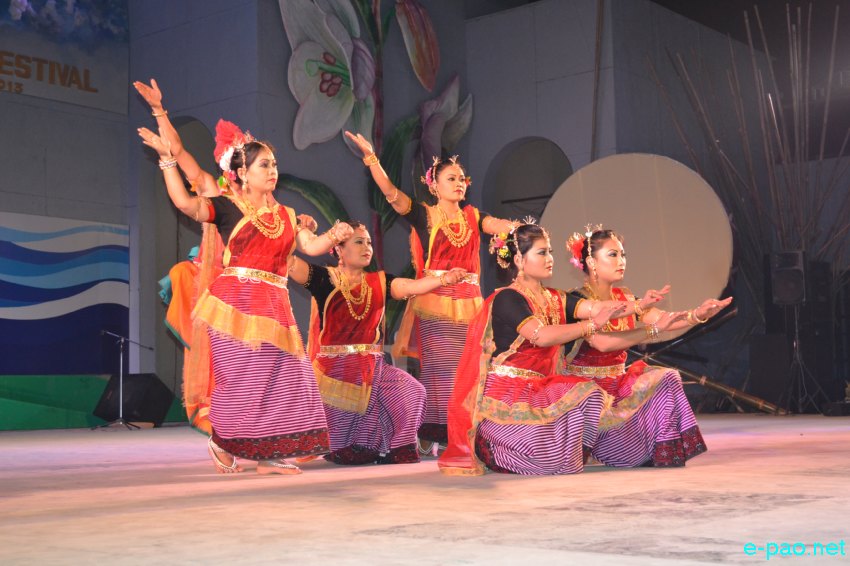 Day 7 :  Shri Harigi Sayon Tara dance performance  at Manipur Sangai Tourism Festival 2013  at BOAT, Imphal :: November 27 2013