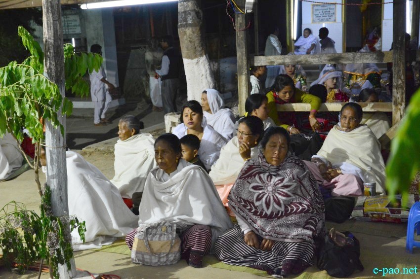 Baruni (Nongmaiching) Chingkaba :: Prayer offering by Devotees on the eve of Baruni Chingkaba :: 18 March 2015