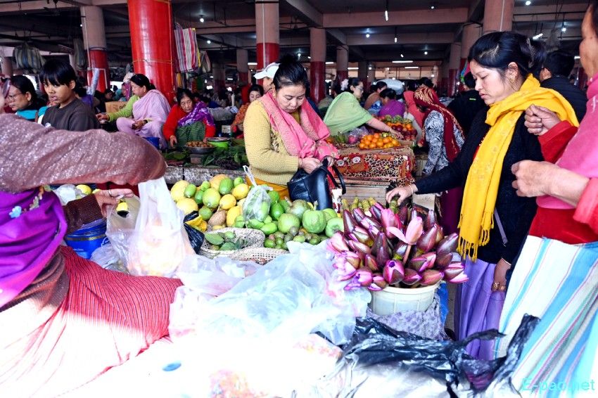 Emoinu Festival Shopping at Khwairamband Ema Keithel, Imphal :: 31st December 2025