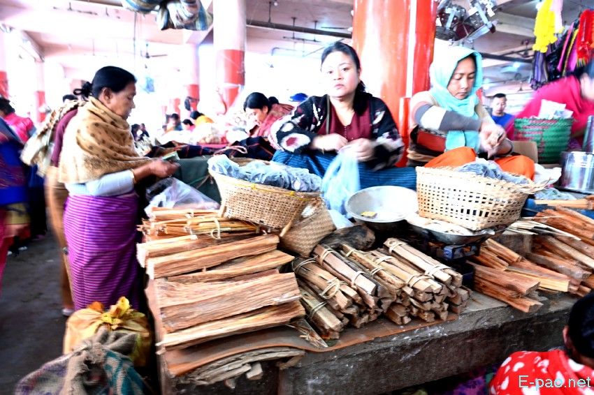 Emoinu Festival Shopping at Khwairamband Ema Keithel, Imphal :: 31st December 2025