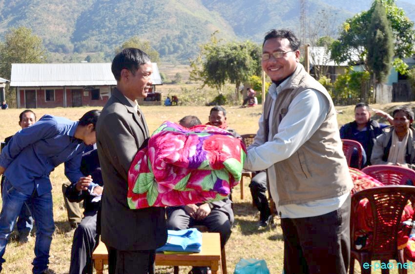 Christmas gift by UCM at Khongnangpokpi Village, Saikhul Assembly Constituency, Senapati District :: 27 Dec 2014