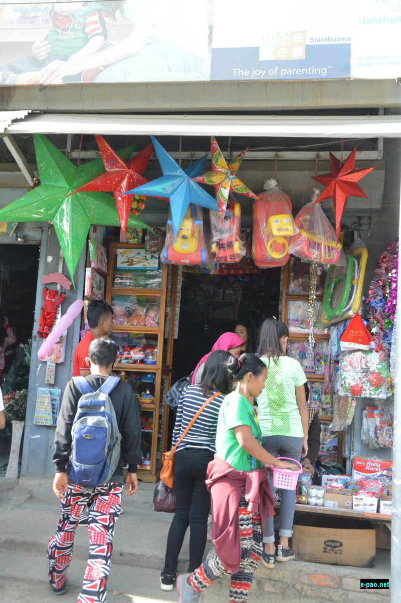 Christmas shopping at Churachandpur, Manipur :: December 24 2016
