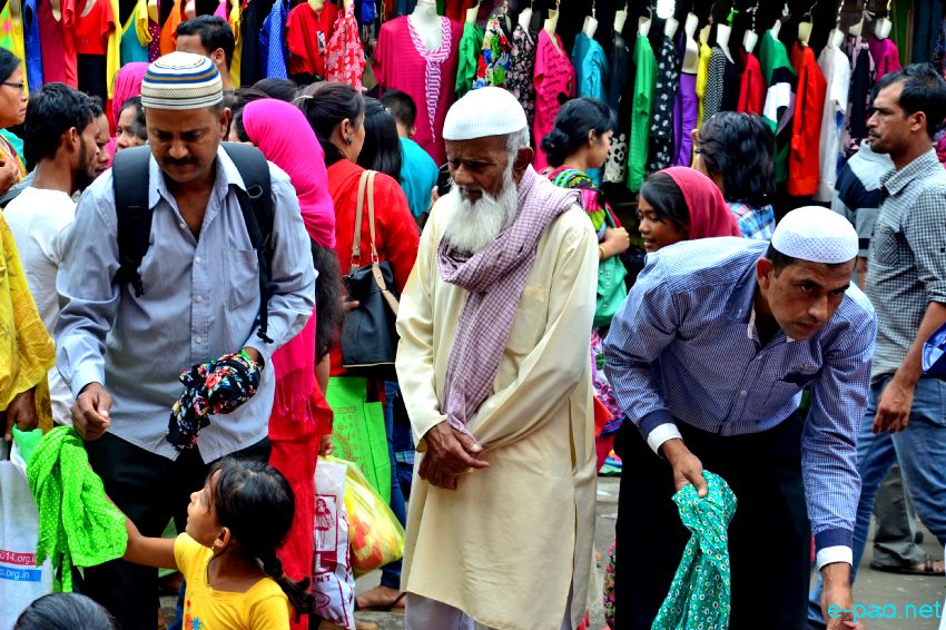 Shopping for Id-ul-Fitr  at Khwairamband Ima Keithel :: July 17 2015