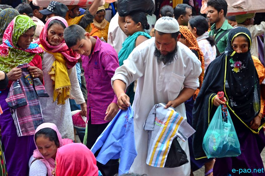 Shopping for Id-ul-Fitr  at Khwairamband Ima Keithel :: July 17 2015