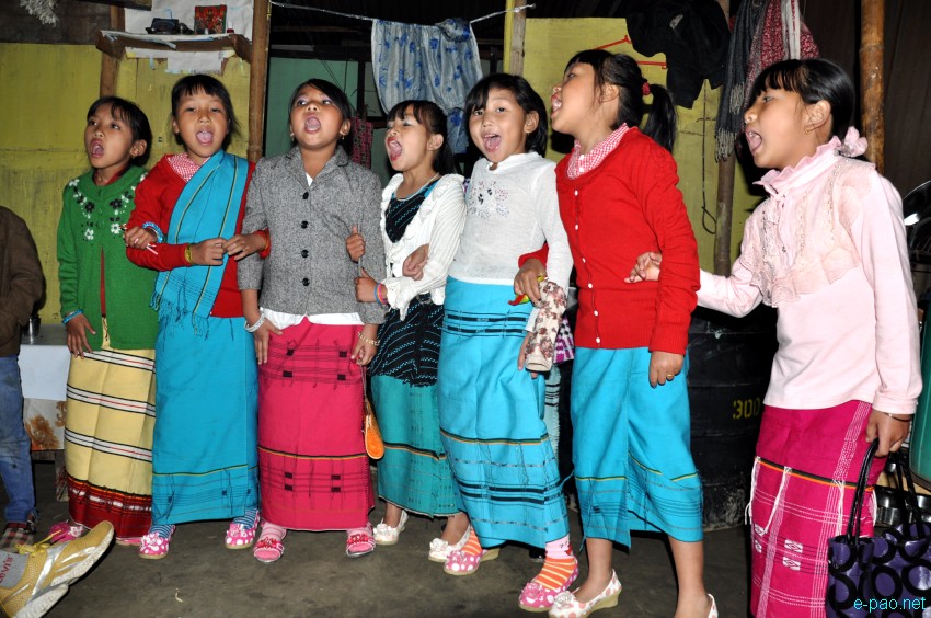 Gaan Ngai festivities at Keisamthong Khul, Imphal :: January 27, 2012