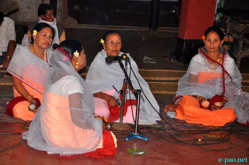 Devotees sing devotional songs on Jhulon Festival at Brahmapur Aribam Leikai, Aribam Mandop, Imphal :: August 19 2013