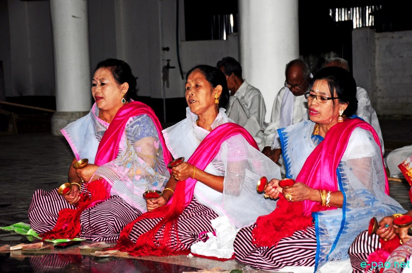 Jhulon festival at a mandop in  Kwakeithel, Imphal :: 09 August 2014