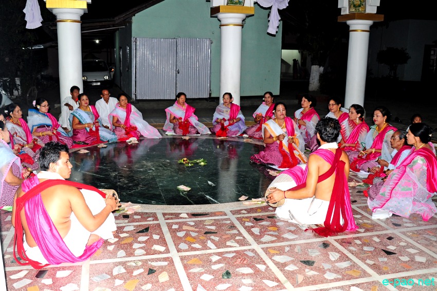 Jhulon festival at a mandop in  Kwakeithel, Imphal :: 09 August 2014