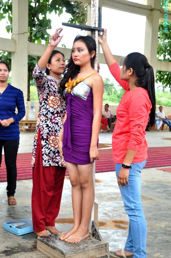 Screening of the contestants of Miss Kut 2013 held at MPTC Banquet Hall, Imphal :: 06 October 2013