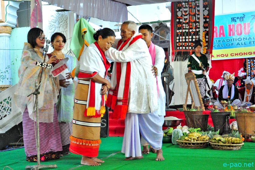 Mera Houchongba , re-affirming close bond and ties between hill and valley people at Konung :: 16 Oct 2016