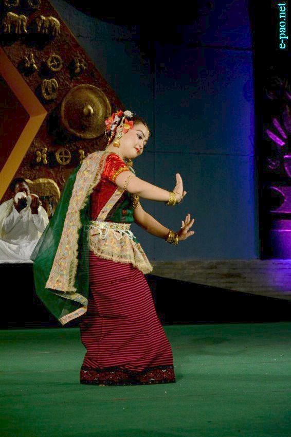 Day 4: Dance Composition of Kathak & Manipuri   at Manipur Sangai Festival at Hapta Kangjeibung :: November 24 2017