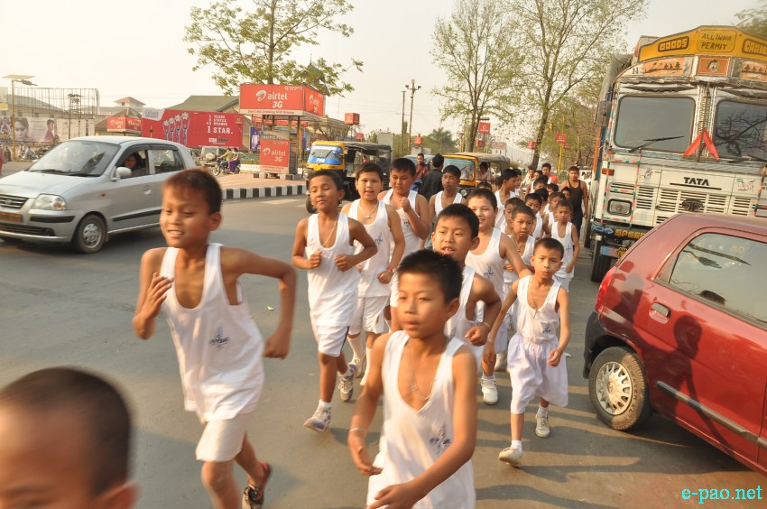 Yaoshang Sports : Top Youth Club: Torch lighting from Kangla :: 16 March 2014