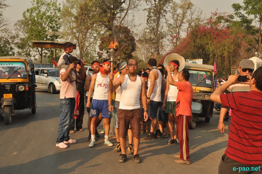 Yaoshang Sports : Top Youth Club: Torch lighting from Kangla :: 16 March 2014