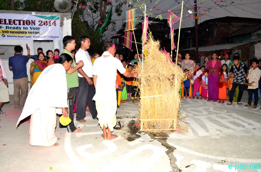 Yaoshang Mei Thaba at Thangmeiband area, Imphal :: 16 March 2014