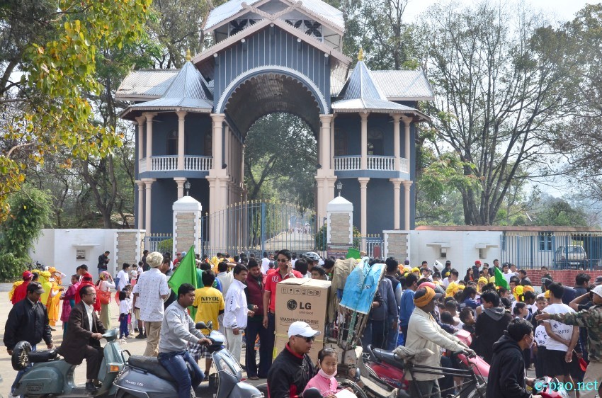 Yaoshang Day 1: Sports activities and scenes of people enjoying at Kangla Gate :: 05 March 2015
