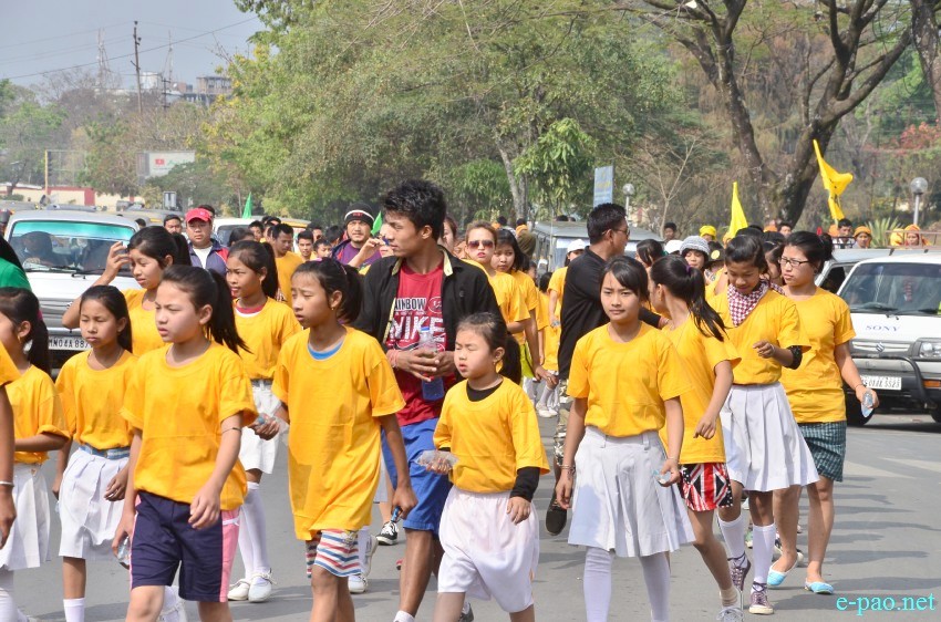 Yaoshang Day 1: Sports activities and scenes of people enjoying at Kangla Gate :: 05 March 2015