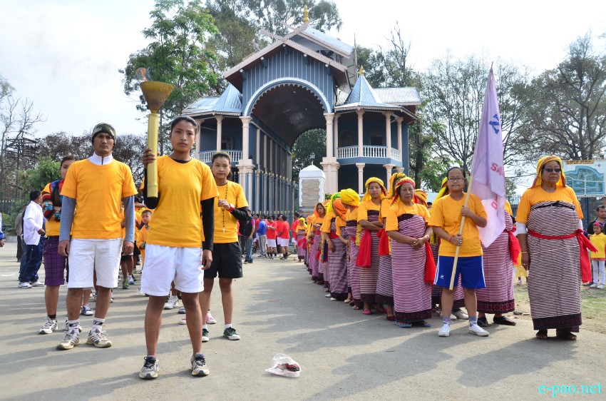 Yaoshang Day 1: Sports activities and scenes of people enjoying at Kangla Gate :: 05 March 2015