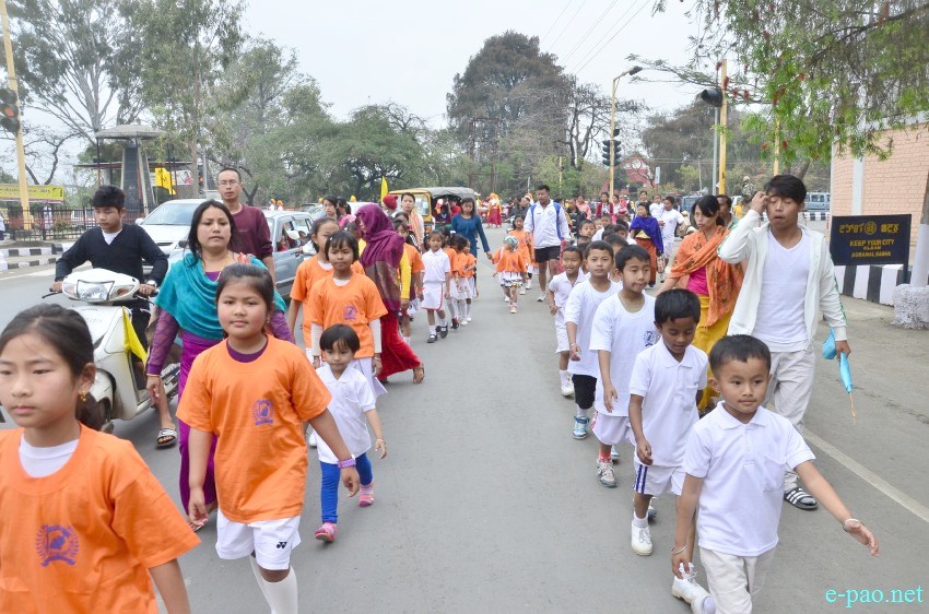 Yaoshang Day 1: Sports activities and scenes of people enjoying at Kangla Gate :: 05 March 2015