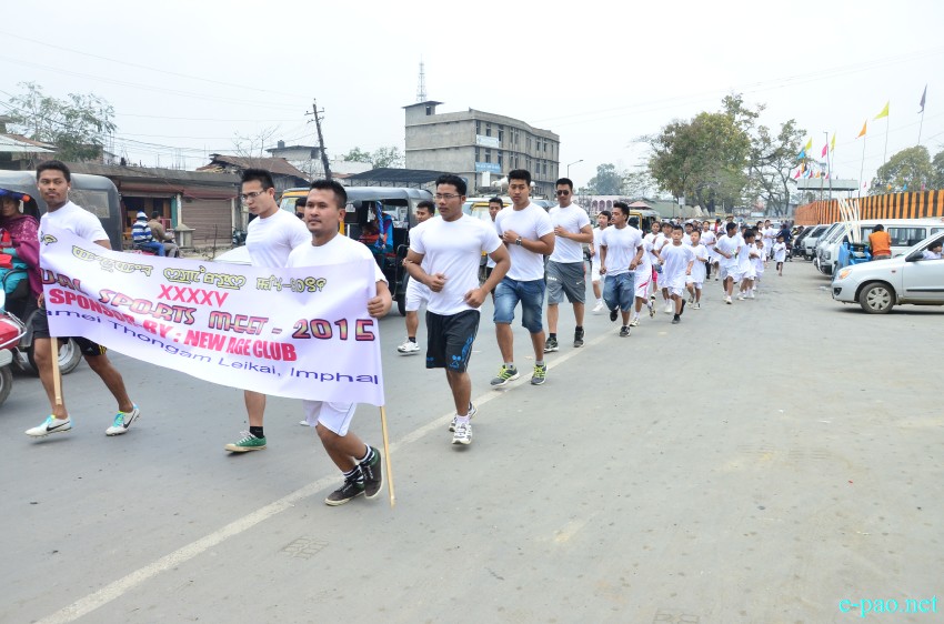 Yaoshang Day 1: Sports activities and scenes of people enjoying at Kangla Gate :: 05 March 2015