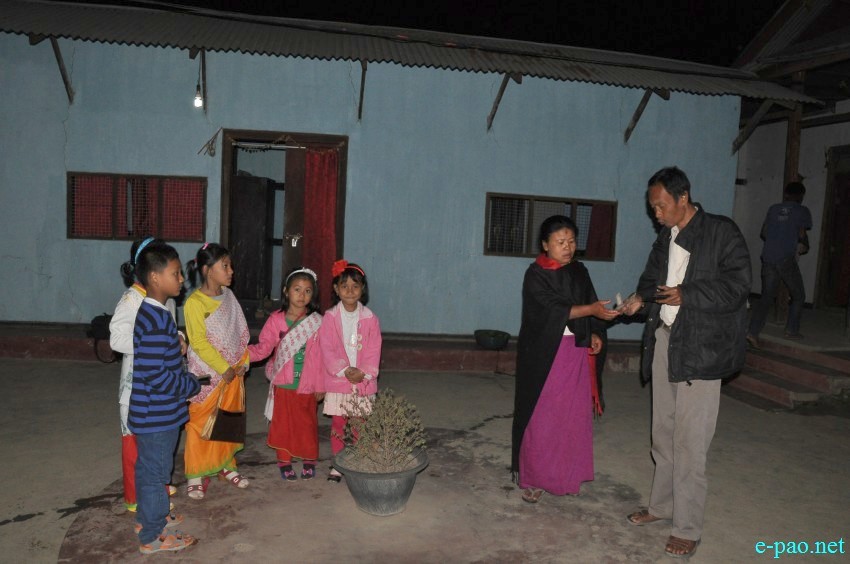 Yaoshang Day 1: Yaoshang mei thaba / nakatheng niba in a locality in Imphal :: 05 March 2015