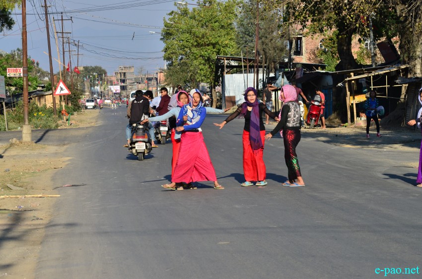 Yaoshang Day 3: Phimunba (asking for contribution) at Takyelpat  :: 7th March 2015