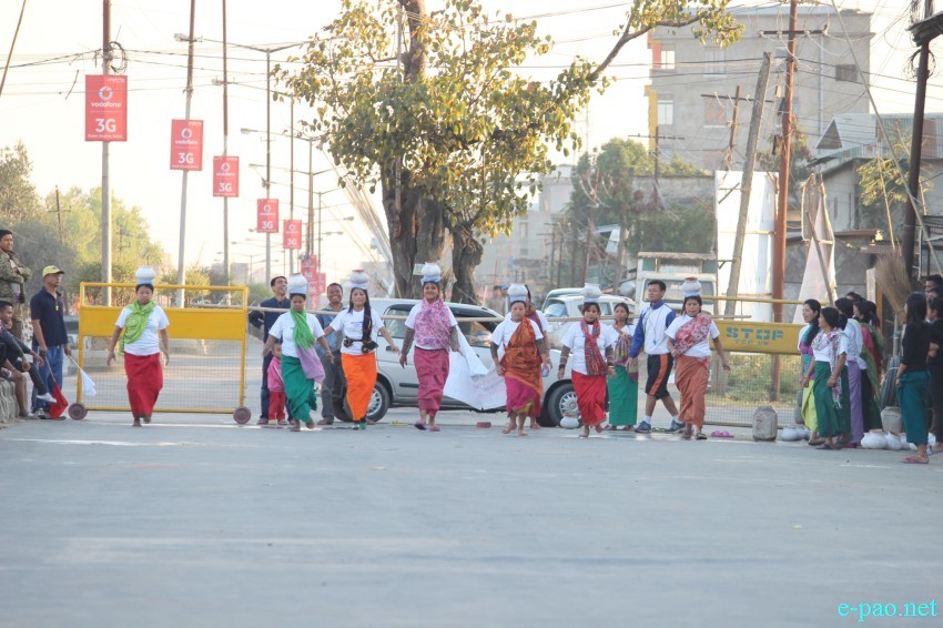 Yaoshang Day 4: Pot Race at Thangmeiband Lilashang Khonangkong  :: 8th March 2015