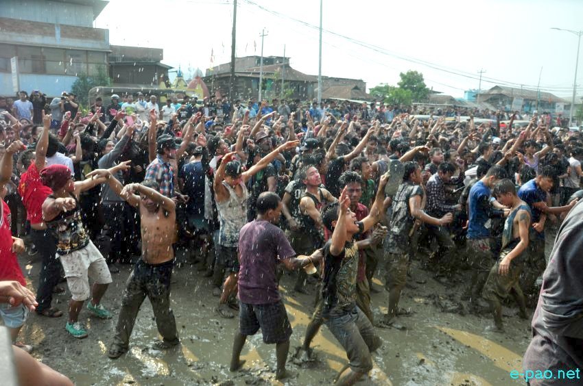 Yaoshang Day 5 : The scene at 'Route 39' and Singjamei Bazar on last day of Yaoshang :: 27th March 2016