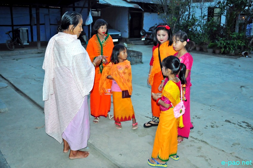 Yaoshang : Nakatheng Chatpa - Kids attired in traditional Yaoshang Dress :: March 02 2018 