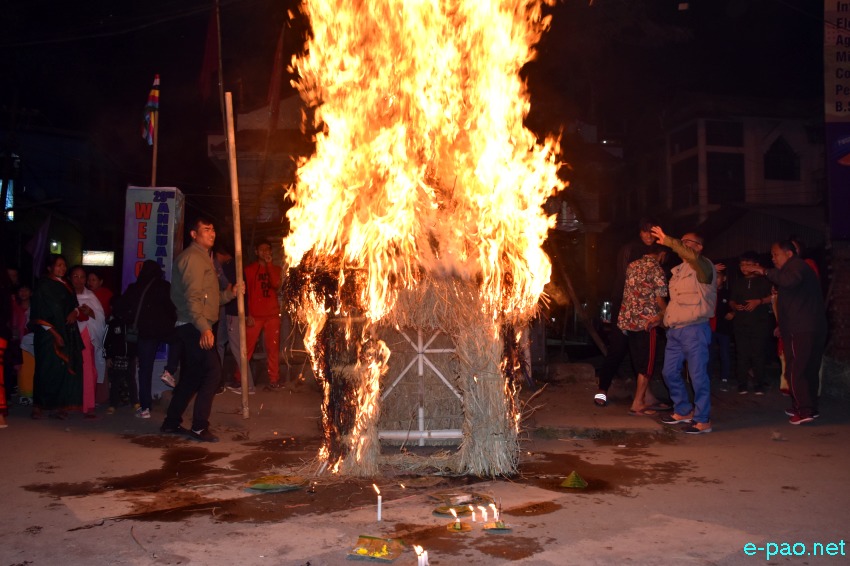 Yaoshang Mei Thaba :  Offerings and Prayers to God and burning of Yaoshang Hut :: 09th  March 2020