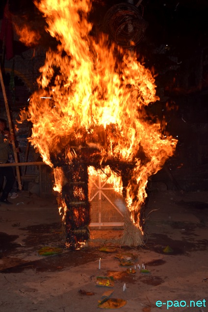 Yaoshang Mei Thaba :  Offerings and Prayers to God and burning of Yaoshang Hut :: 09th  March 2020