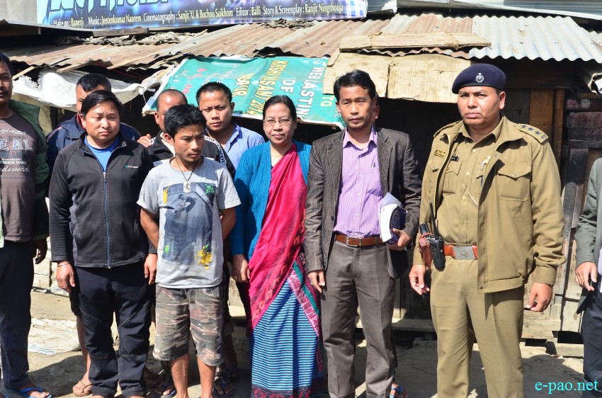 Food Safety Dept seized food items sold at non-licensed vendors at Keishamthong, Chingamakha, Nagamapal and Kangjabi :: 5th Feb 2015