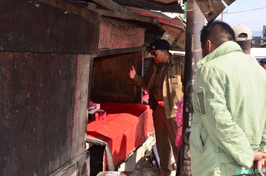 Food Safety Dept seized food items sold at non-licensed vendors at Keishamthong, Chingamakha, Nagamapal and Kangjabi :: 5th Feb 2015
