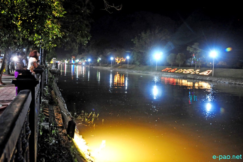 Food Stall : 'Imphal Evenings' - A night plaza lined up on Kangla Pat road  :: 02 October 2017