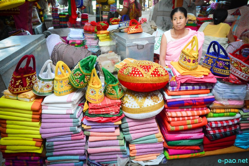 Handloom Product being sold at the Temporary Market at BT Road, Imphal :: 13th May 2017