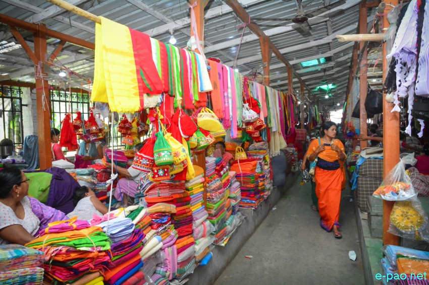  Handloom Product being sold at the Temporary Market at BT Road, Imphal :: 13th May 2017 