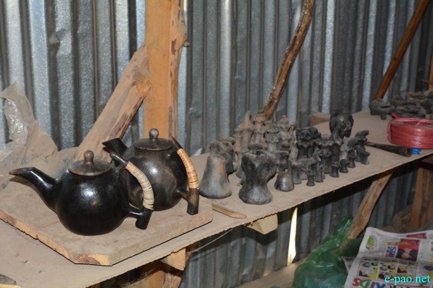 Nungbi Chaphu - Pottery maker of Ukhrul :: 17th May 2017