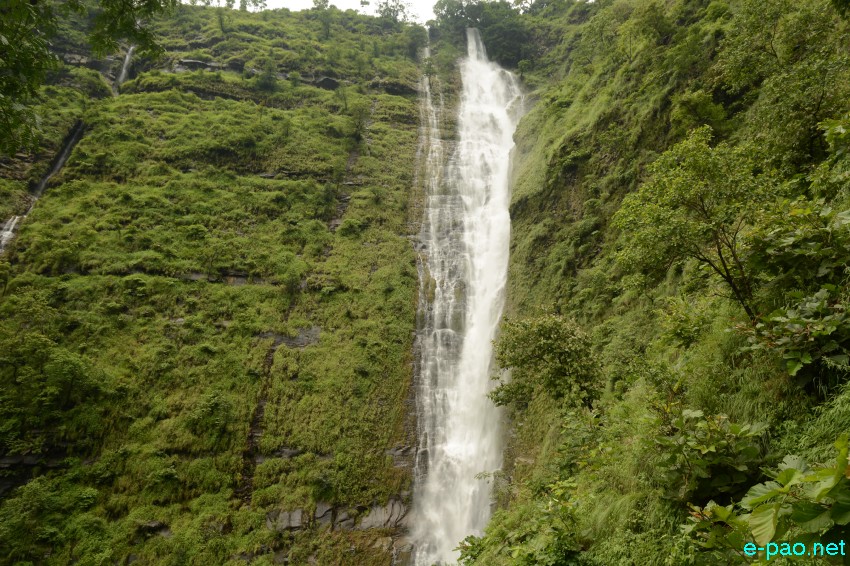 Tuilha Kol waterfalls located at Chalwa village in Kangpokpi district :: 4th July 2018
