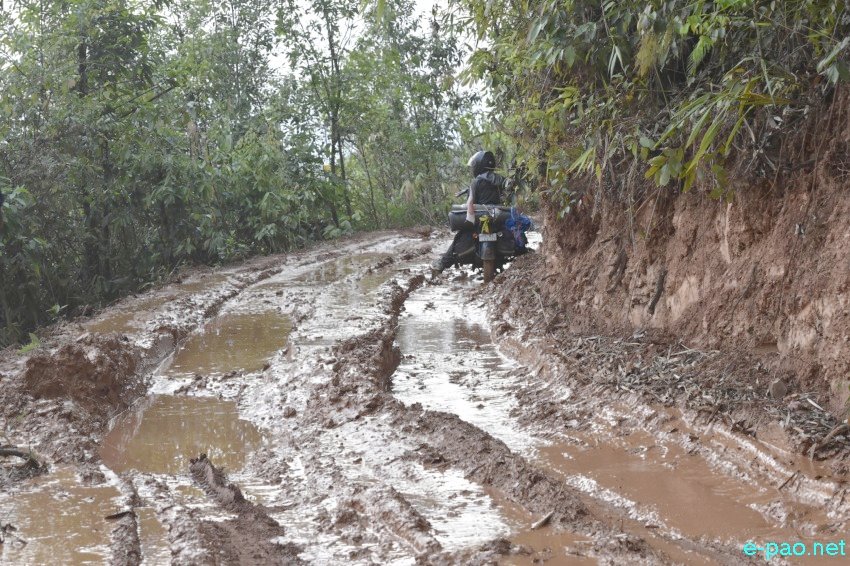 Pathetic Condition of roads between Kashung Bungtung Village and Wanglee Village (in Ukhrul District) :: 25th April 2016